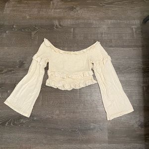Off shoulder cropped top